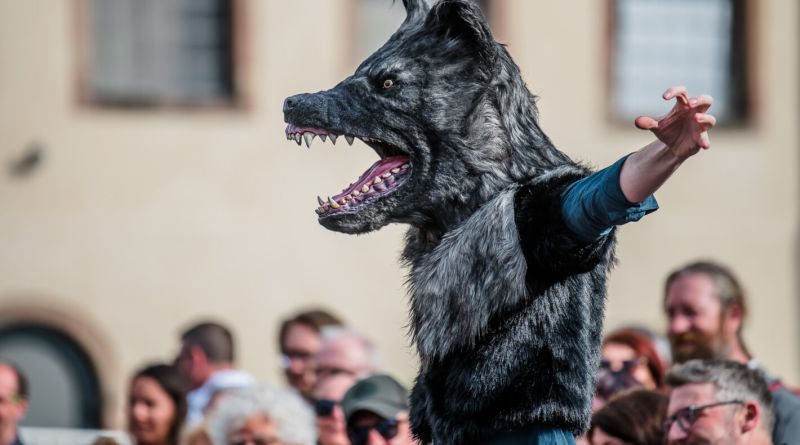 File:2024-le-chienchien-des-babaskerville-03.jpg