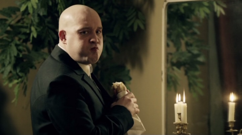 File:Sh-petrenko-S01E03-interpreter.jpg