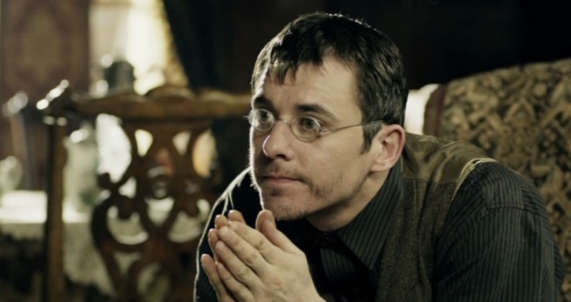 File:Sh-petrenko-S01E04-holmes.jpg