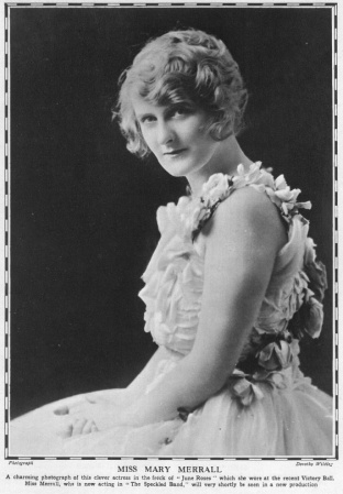 Mary Merrall (Enid Stonor) (The Bystander, 30 november 1921, p. 31)