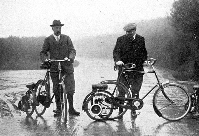 File:The-sphere-1913-01-18-supp-pviii-in-the-petrol-world-photo.jpg