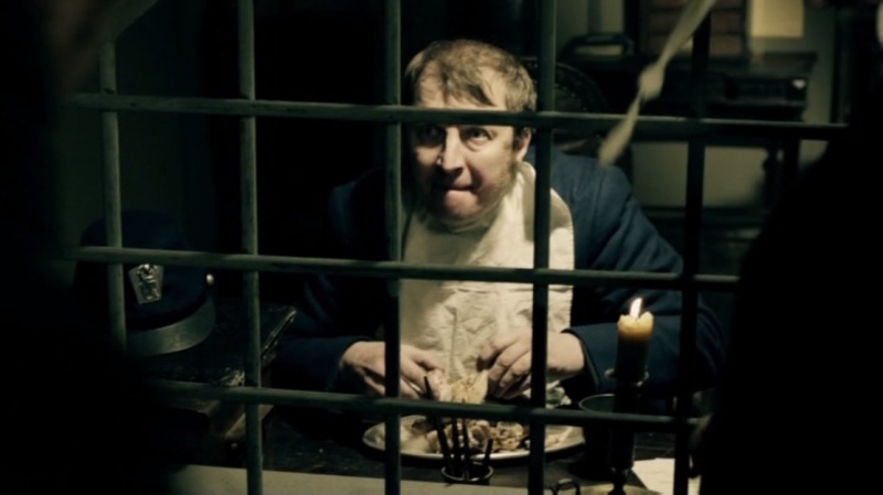 File:Sh-petrenko-S01E04-jailkeeper.jpg