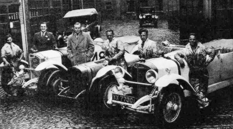 File:1933-denis-and-adrian-conan-doyle-with-two-mercedes-benz-ssk-and-delage-12hp-at-lancaster-gate-garage.jpg