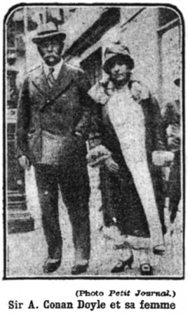 Arthur Conan Doyle and his wife in Paris for the Congress.