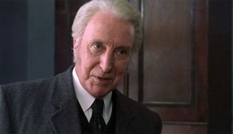 Dr. Joseph Bell (Ian Richardson)