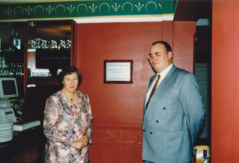 File:1997-07-06-undershaw-plaque-unveiling-01.jpg