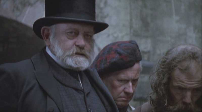 File:2000-mr-bell-and-mr-doyle-0-doctor-street.jpg
