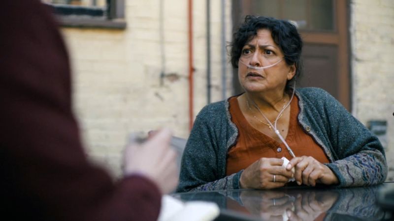 File:2025-watson-cbs-s01e01-mother-erika.jpg