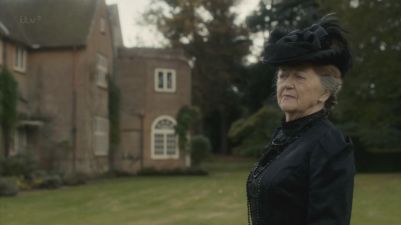 Sandra Voe as Mary Doyle in Arthur & George (2015).