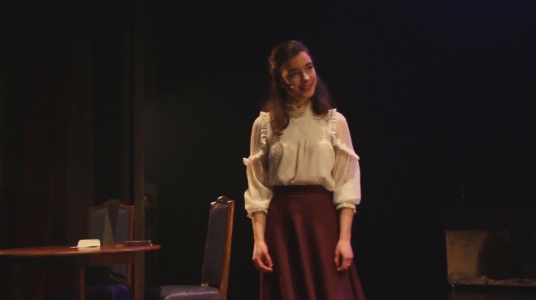 Mary Watson (Adèle Chivet)