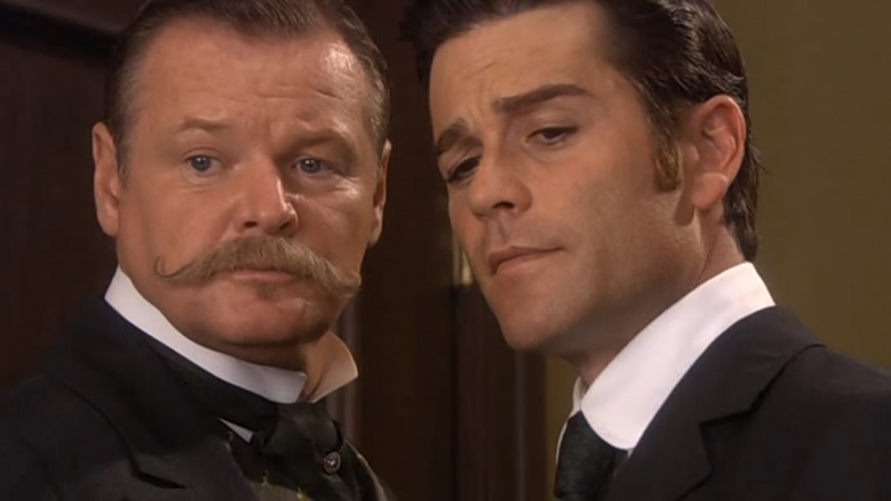 File:2008-murdoch-mysteries-S01E09-sacd-murdoch.jpg