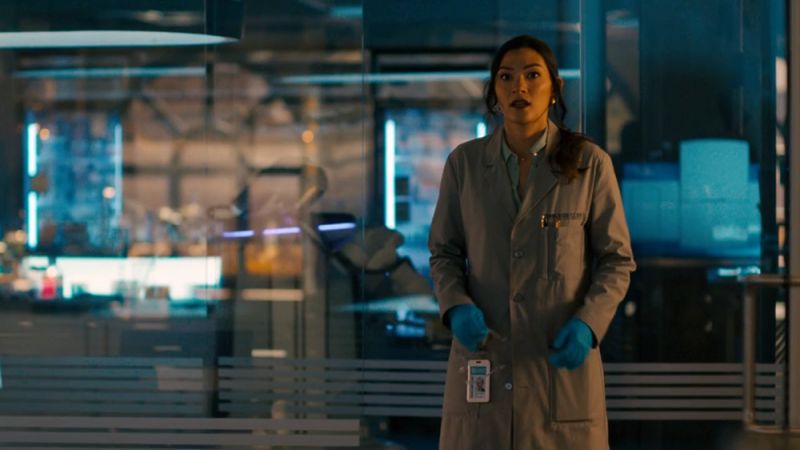 File:2025-watson-cbs-s01e01-dr-sasha-lubbock.jpg