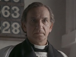 Reverend Templeton (Ben Kingsley)