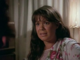 Mrs. Ortega (Kerry Sandomirsky)