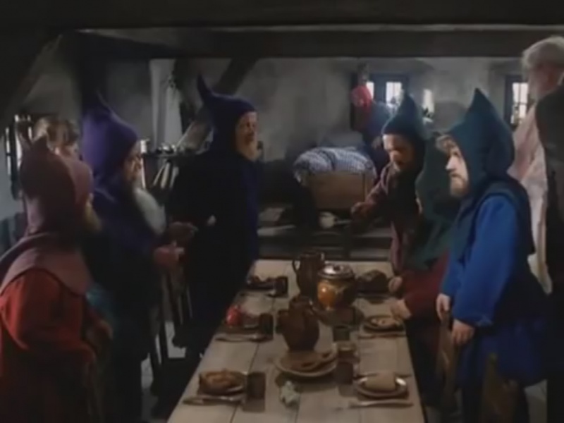 File:1992-sh-sieben-zwerge-S01E08-7dwarfs.jpg