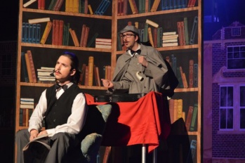 Dr. John Watson (Félix Lefebvre) & Sherlock Holmes (William Beaudoin)