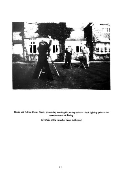 File:Acd-society-journal-1995-vol6-p21-the-movietone-interview.jpg