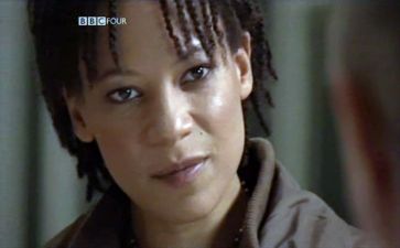 Sinead Burns (Nina Sosanya)