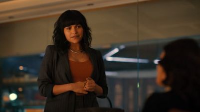 Dr. Ingrid Derian (Eve Harlow)