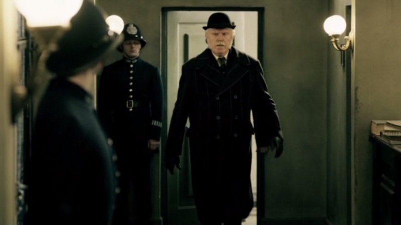File:Sh-petrenko-S01E04-tracey.jpg