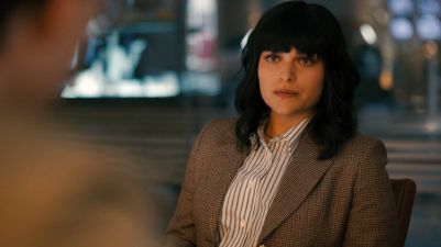 Dr. Ingrid Derian (Eve Harlow)