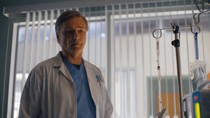 File:2025-watson-cbs-s01e05-e-r-doctor.jpg