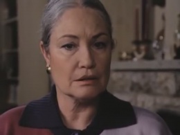 Helene (Ellen Schwiers)