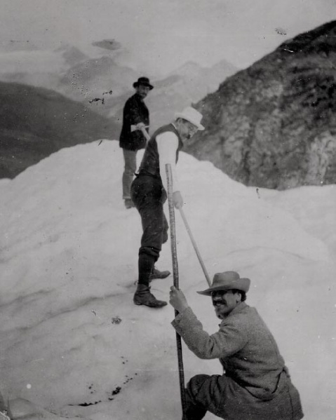 File:1893-arthur-conan-doyle-in-switzerland-probably-on-the-findelen-glacier.jpg