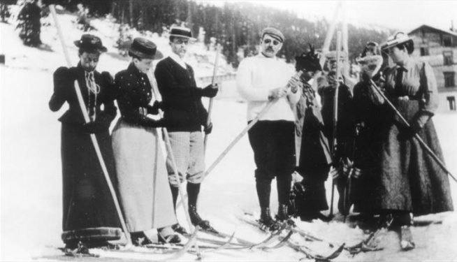 Arthur Conan Doyle skiing at Davos, with Archibald Langman to his right (early 1894).